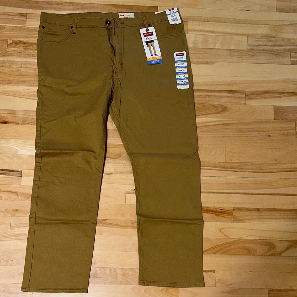 Wrangler Men's Straight Fit Khaki Pants 40x30 Set of 2 NWT